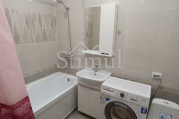 1-к квартира, 42 м², 1/5 эт.