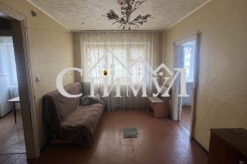 2-к квартира, 42 м², 1/5 эт.