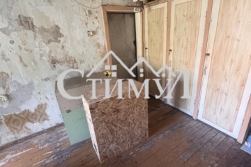 Комната, (всего 2 ком.), 17,7 м², 2/5 эт.