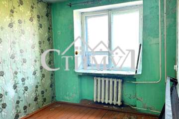 Комната, (всего 10 ком.), 100 м², 3/5 эт.