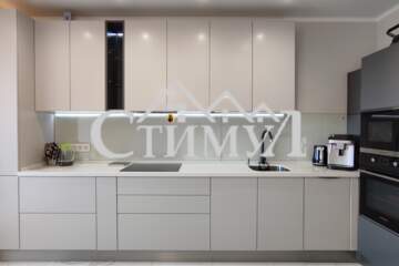 Студия, 95 м², 6/7 эт.