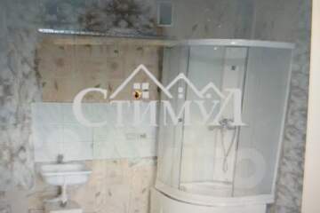 Комната, (всего 4 ком.), 18 м², 2/5 эт.