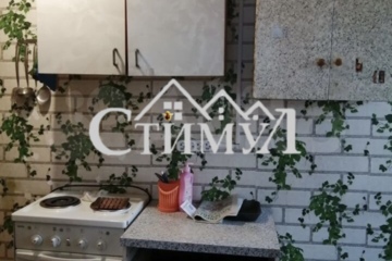 Комната, (всего 10 ком.), 100 м², 5/5 эт.