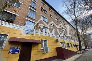 Комната, (всего 10 ком.), 67 м², 2/5 эт.