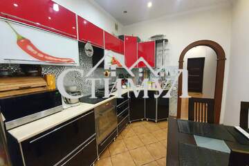 2-к квартира, 72 м², 5/5 эт.