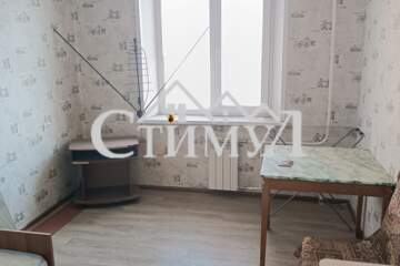 Комната, (всего 4 ком.), 12 м², 6/9 эт.