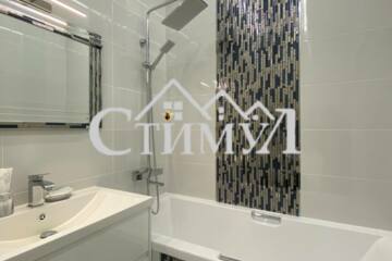 2-к квартира, 37,8 м², 1/8 эт.